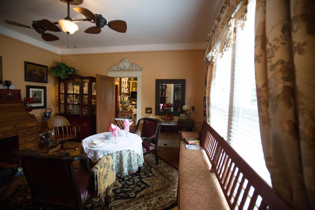 Bees B & B-V Mount Airy Oda fotoğraf